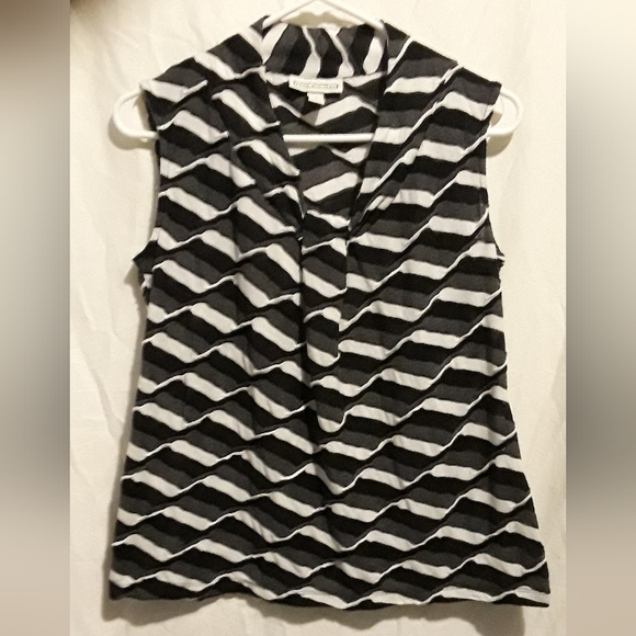 DANA BUCHMAN small black white and gray blouse - Picture 1 of 3